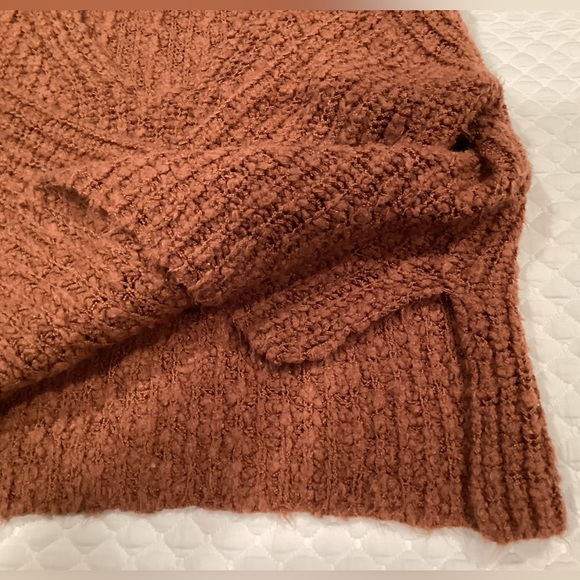 Chunky Knit Cropped Sweater M - Picture 5 of 12